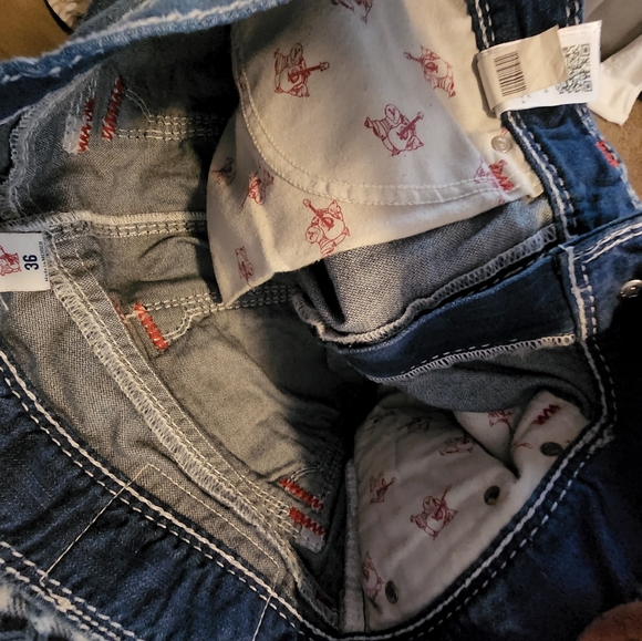 Authentic True Religion Cut Off Shorts - Picture 2 of 8